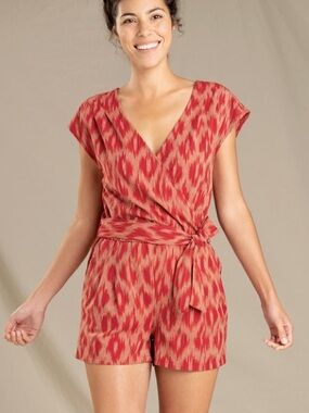 Toad&Co Coral Blaze Ikat Shaki Romper (Med)